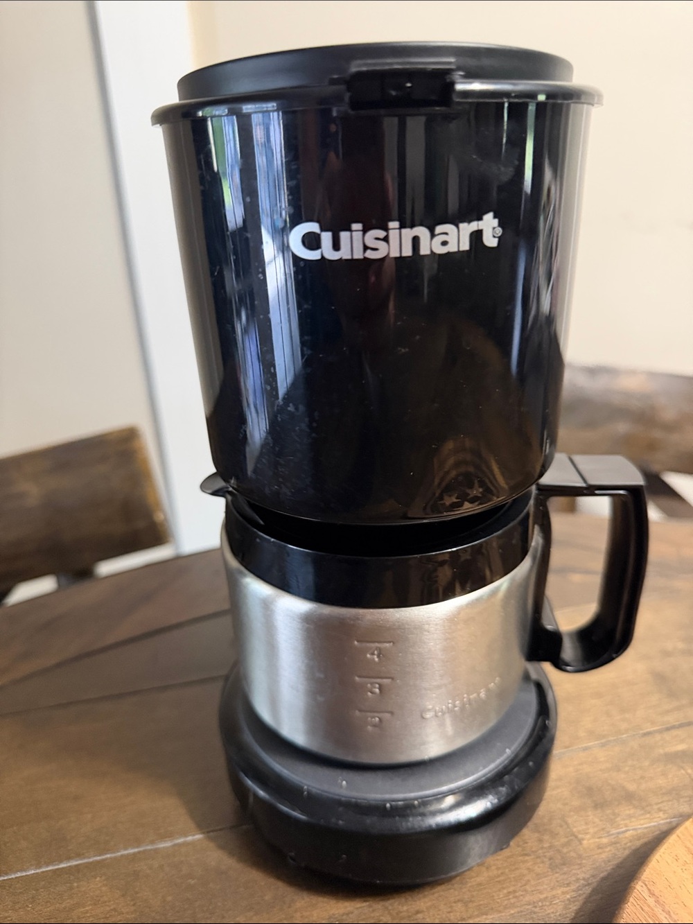 Cuisinart Black & Stainless Steel Single-Serve Coffee Maker. 5 cup